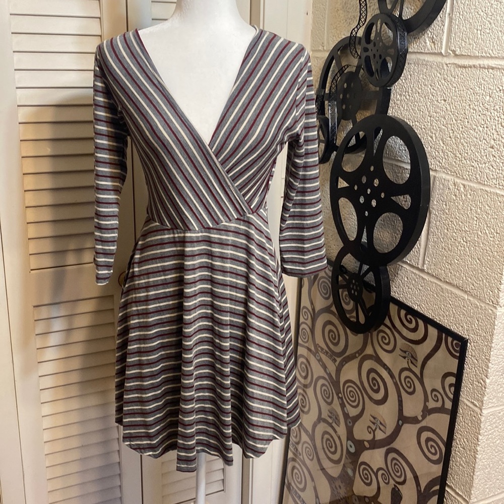 NWT ROLLA COSTER L dress in gray, wine, cream stripes